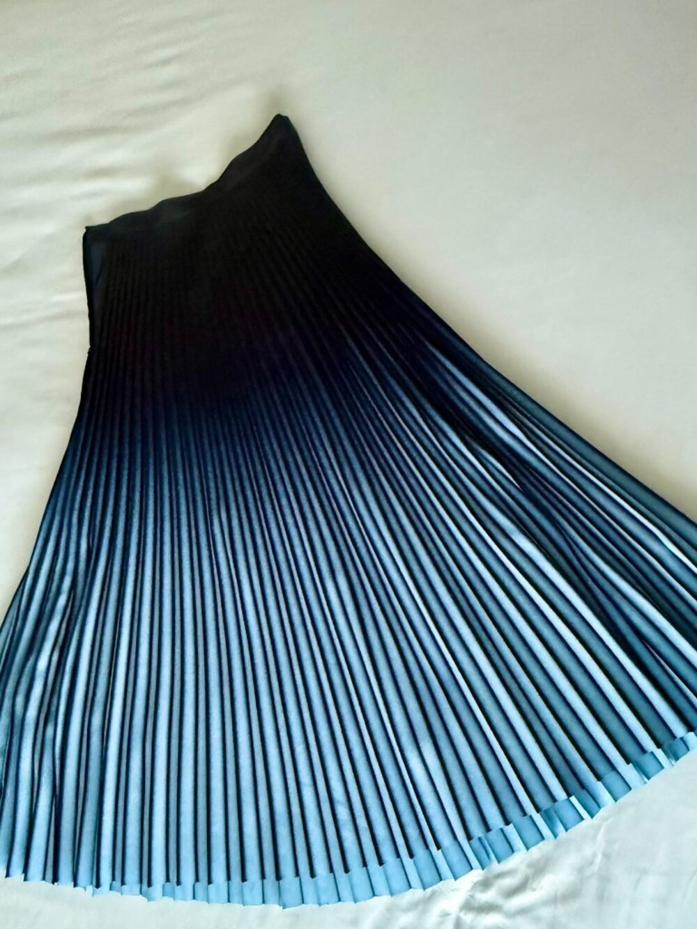 NWT REISS London Marlie Ombre Pleated Midi Skirt Black Blue US 4 UK 8